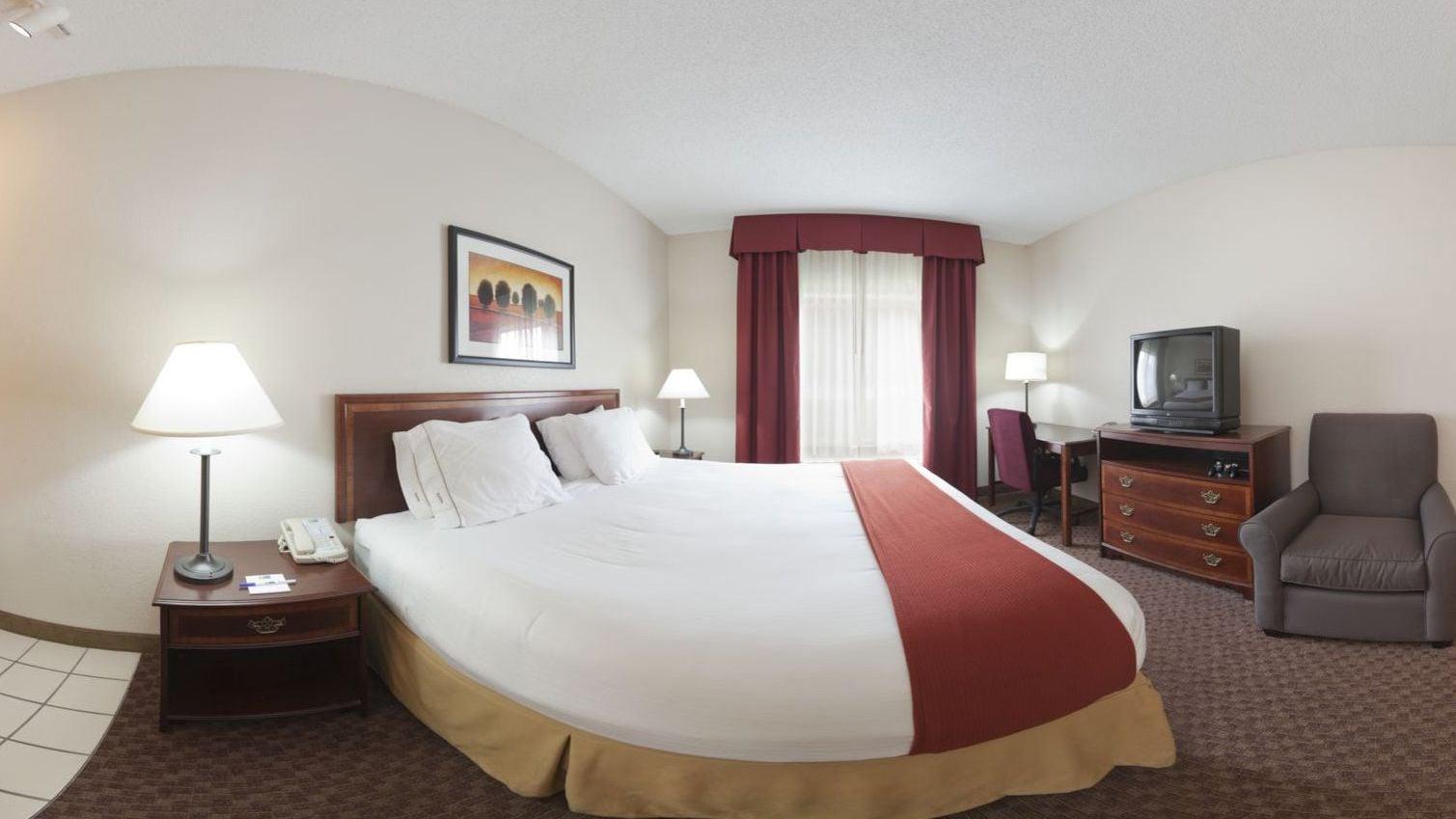 Baymont By Wyndham Merrillville Exterior photo
