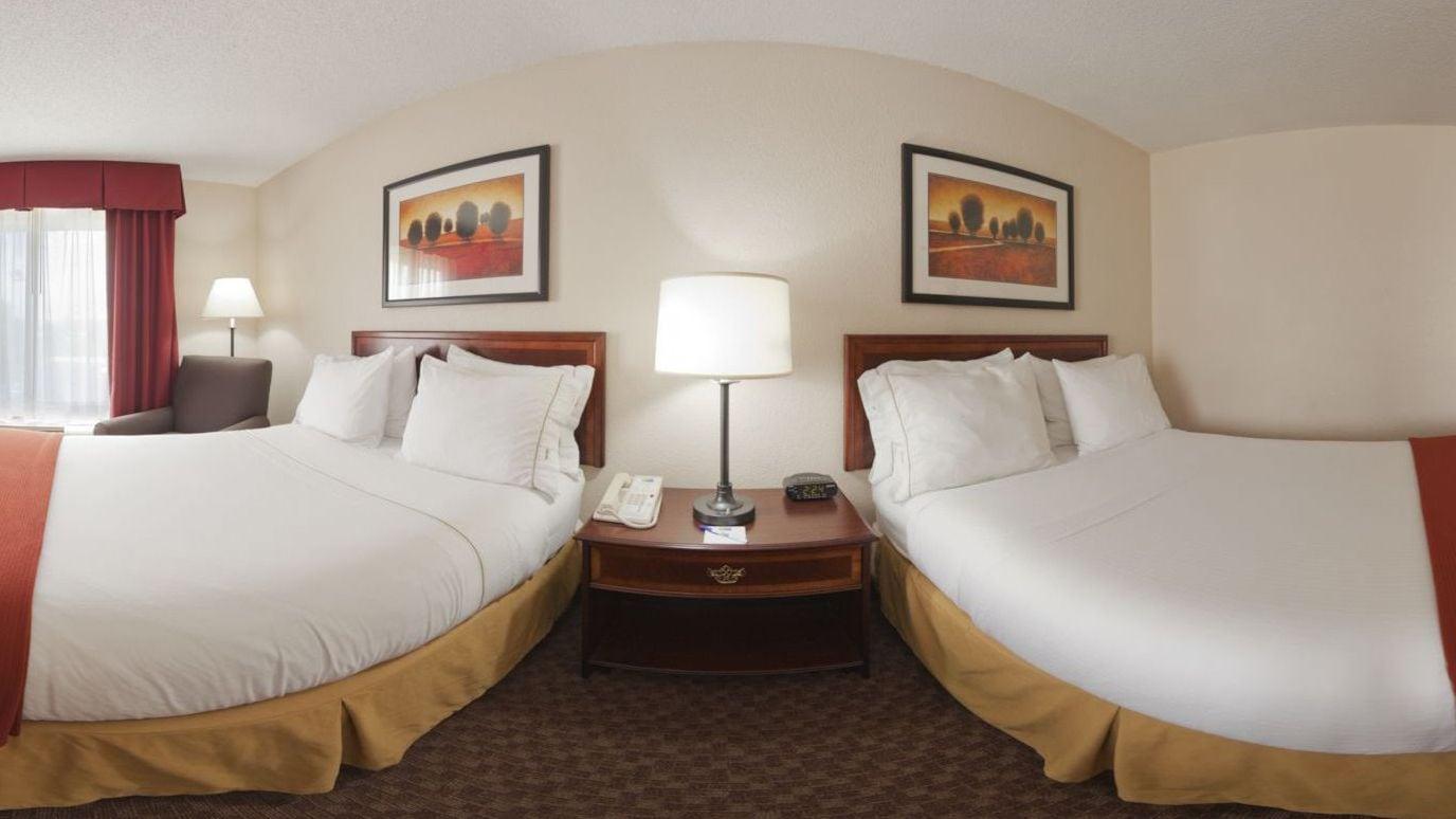 Baymont By Wyndham Merrillville Exterior photo